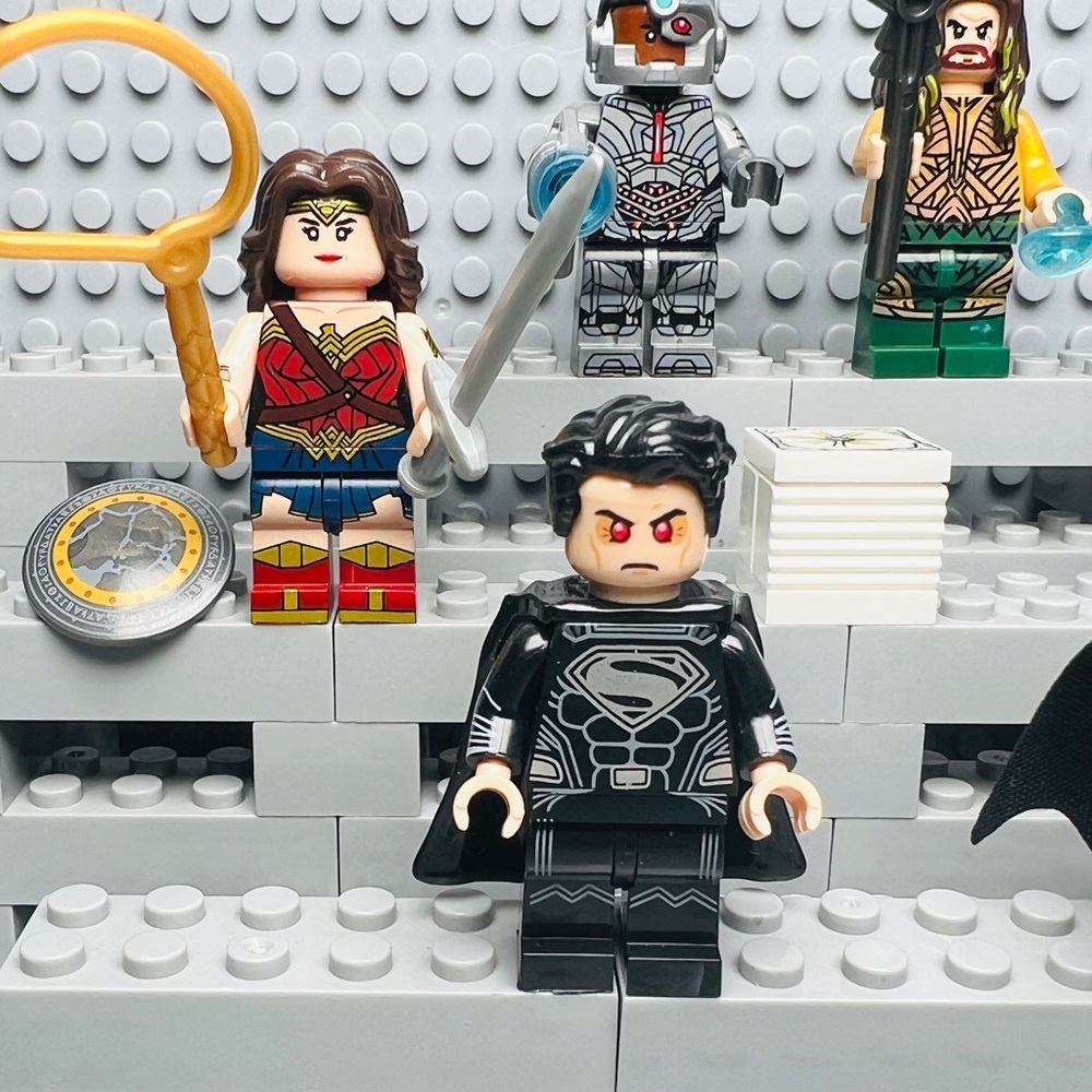 Justice League Superman Batman Flash Wonder Woman Aquaman Cyborg 6Pcs Mi… - Picture 3 of 5